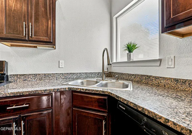 5th image of 312 Villas Del Este, Socorro, TX 79927 | MLS# 948587