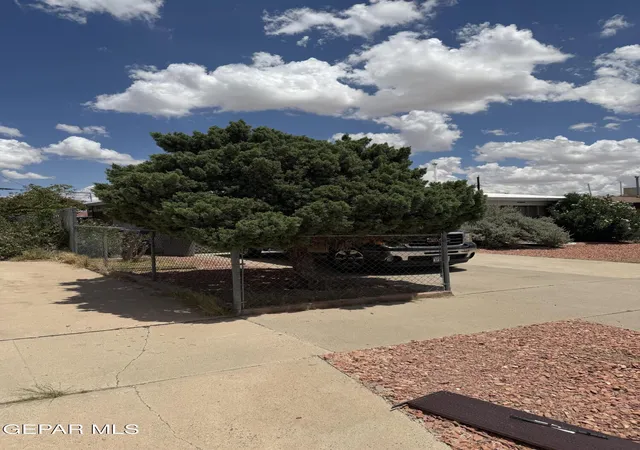 3rd image of 4947 Aiken Ln, El Paso, TX 79924 | MLS# 948853