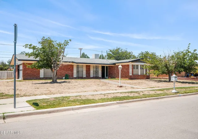 2nd image of 4136 Perth Dr, El Paso, TX 79922 | MLS# 948483