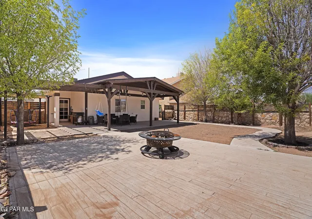 Photo 3 of Sale Pending at 14249 Desert Cloud Dr, Horizon City, TX 79928 | MLS# 950115 | Listing updated on 2026-09-17