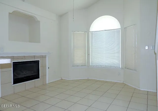 3rd image of 12174 Royal Woods Dr, El Paso, TX 79936 | MLS# 948636