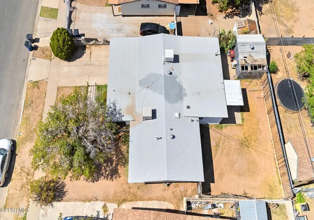 3rd image of 5264 Pikes Peak Dr, El Paso, TX 79904 | MLS# 948505