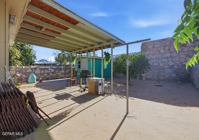 2nd image of 1533 Greg Powers Dr, El Paso, TX 79936