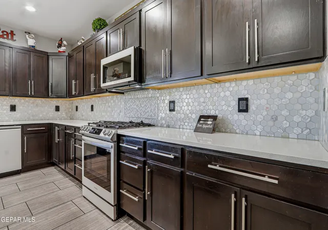 5th image of 12310 Houghton Springs Dr, Horizon City, TX 79928 | MLS# 948592