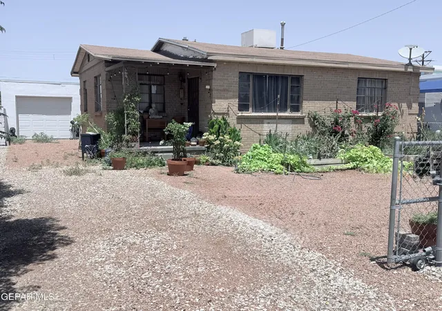 Photo 1 of Single family home for sale at 113 Oriole Way, El Paso, TX 79915 | MLS# 949056 | Listing updated on 2026-09-25