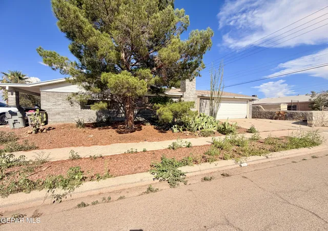 3rd image of 8100 Parkland Dr, El Paso, TX 79925 | MLS# 948606