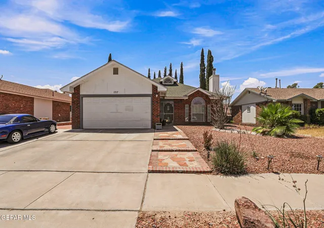 Photo 2 of Single family home for sale at 1717 Dana Michelle St, El Paso, TX 79928 | MLS# 948927 | Listing updated on 2026-08-14