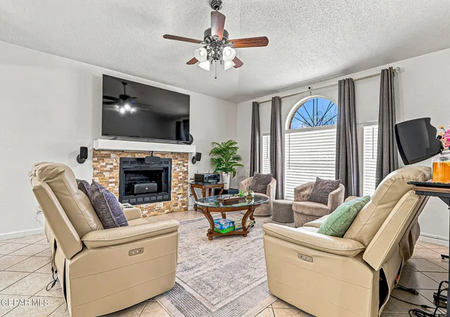 Photo 3 of Single family home for sale at 1717 Dana Michelle St, El Paso, TX 79928 | MLS# 948927 | Listing updated on 2026-08-14