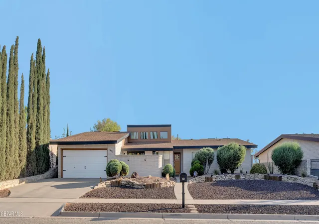 3rd image of 1621 Tommy Aaron Dr, El Paso, TX 79936 | MLS# 948707