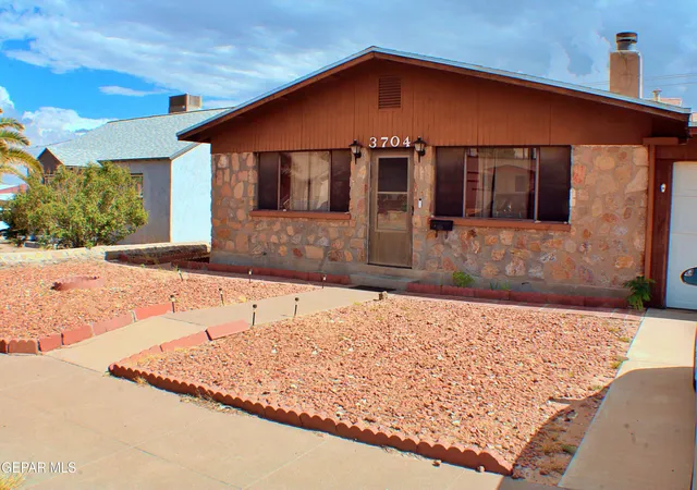 3rd image of 3704 Nashville Ave, El Paso, TX 79930 | MLS# 948640