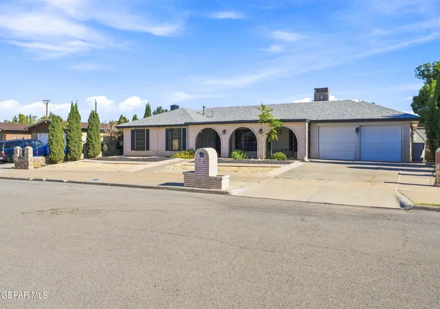 3rd image of 10432 Byway Dr, El Paso, TX 79935 | MLS# 948641