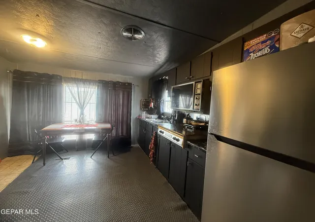 Photo 3 of Manufactured home for sale at 6161 Doniphan Dr #170, El Paso, TX 79932 | MLS# 948667 | Listing updated on 2026-08-04