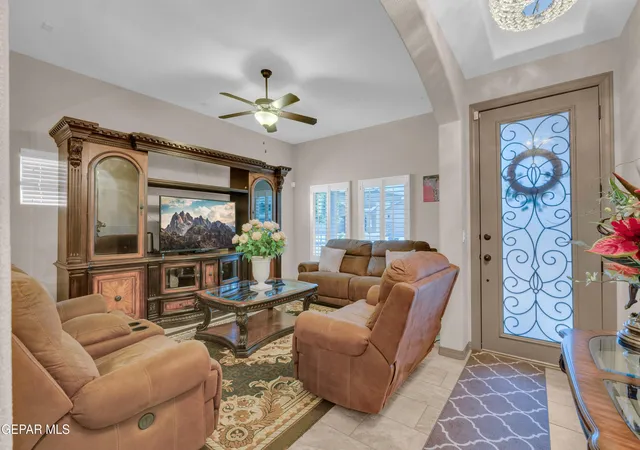 Photo 3 of Single family home for sale at 801 Spofforth Rd, El Paso, TX 79928 | MLS# 948674 | Listing updated on 2026-09-23