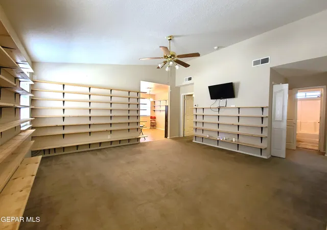 Photo 4 of Single family home for sale at 11661 Ochre Blf Ln, El Paso, TX 79934 | MLS# 948950 | Listing updated on 2026-08-12