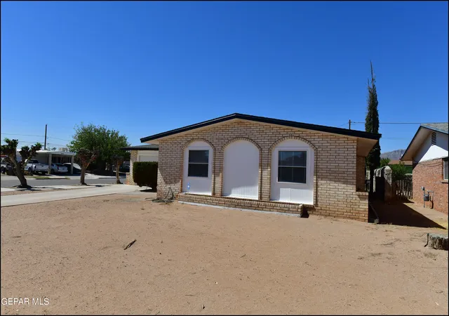 Photo 4 of Single family home for sale at 10601 Josie Pl, El Paso, TX 79924 | MLS# 948699 | Listing updated on 2026-08-03