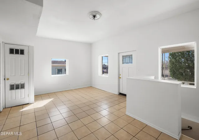 3rd image of 3315 E Missouri Ave, El Paso, TX 79903 | MLS# 948710