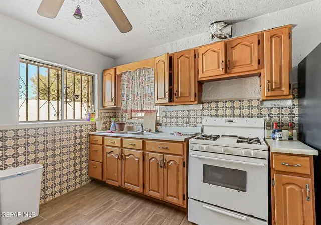 3rd image of 148 Champie Ln, El Paso, TX 79915 | MLS# 948711