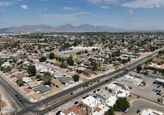 2nd image of 10613 Springwood Dr, El Paso, TX 79935