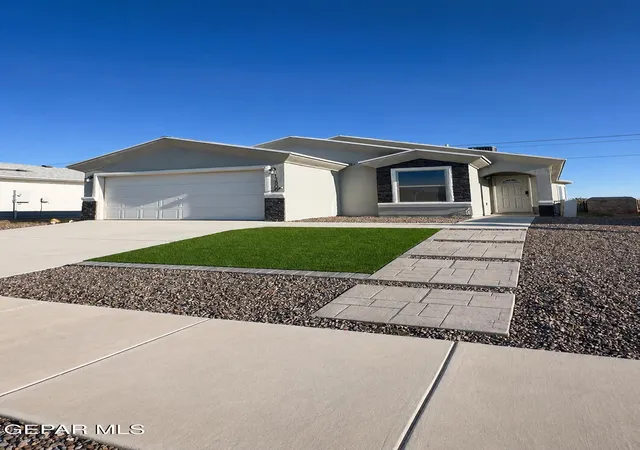 Photo 2 of Single family home for sale at 13800 Flora Vista Ave, El Paso, TX 79928 | MLS# 948760 | Listing updated on 2026-08-18