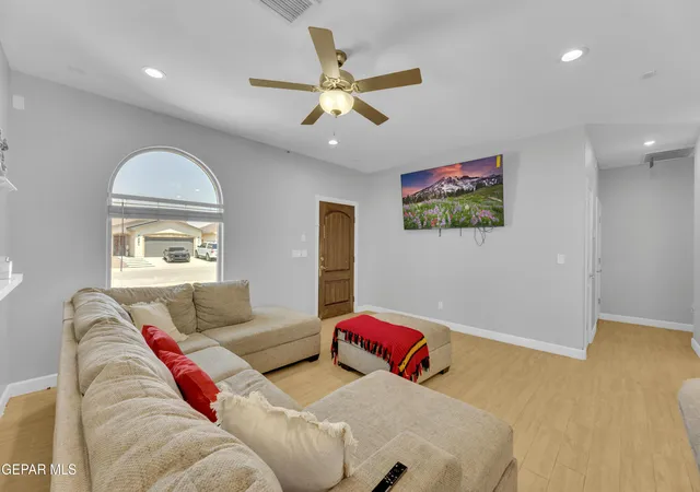 Photo 4 of Sale Pending at 11608 Flor Achillea Dr, Socorro, TX 79927 | MLS# 949045 | Listing updated on 2026-09-15