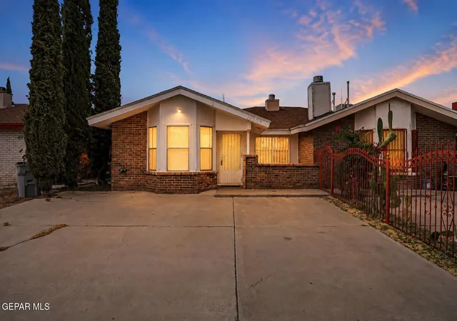 2nd image of 11359 Lake Loy Dr, El Paso, TX 79936
