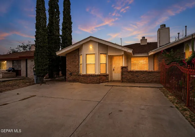 24th image of 11359 Lake Loy Dr #A, El Paso, TX 79936 | MLS# 949240