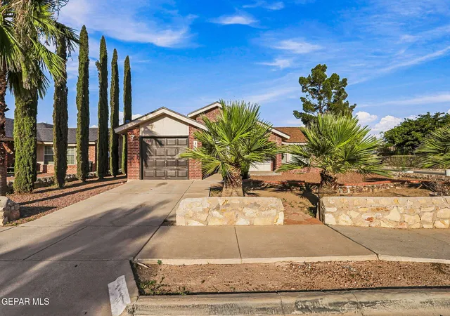 2nd image of 456 Katherine Dr, Horizon City, TX 79928 | MLS# 948835