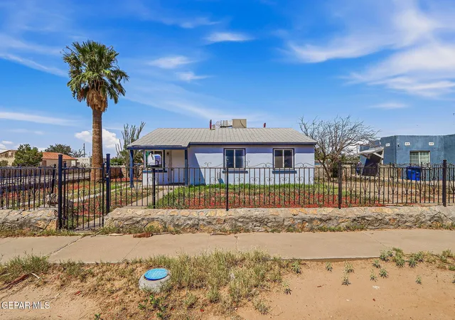 Photo 3 of Sale Pending at 521 Ben Swain Dr, El Paso, TX 79915 | MLS# 949009 | Listing updated on 2026-09-04