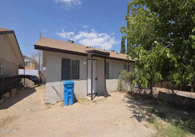 3rd image of 10290 Pritam Dr, Socorro, TX 79927