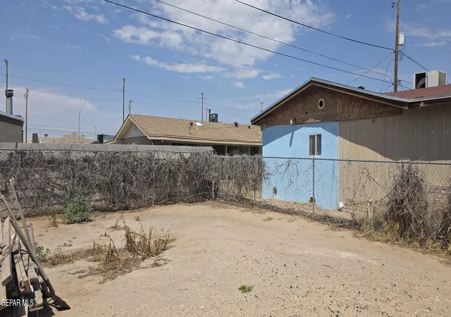 2nd image of 10290 Pritam Dr, El Paso, TX 79927