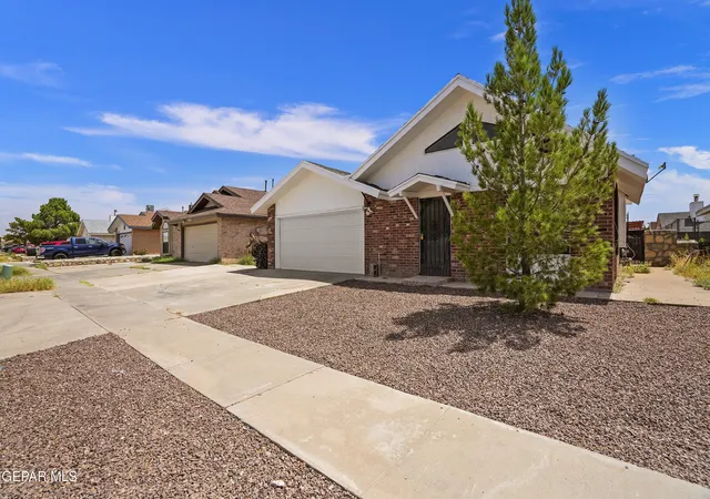 Photo 2 of Single family home for sale at 10916 Rogers Hornsby St, El Paso, TX 79934 | MLS# 948918 | Listing updated on 2026-09-08