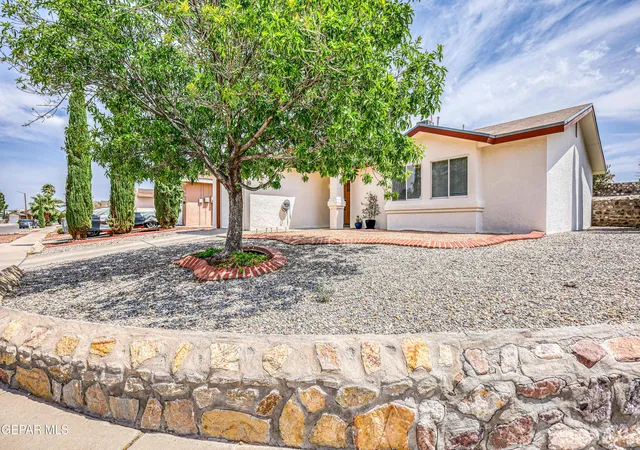 Photo 3 of Sale Pending at 5492 Fire Ridge Cir, El Paso, TX 79932 | MLS# 949050 | Listing updated on 2026-09-11