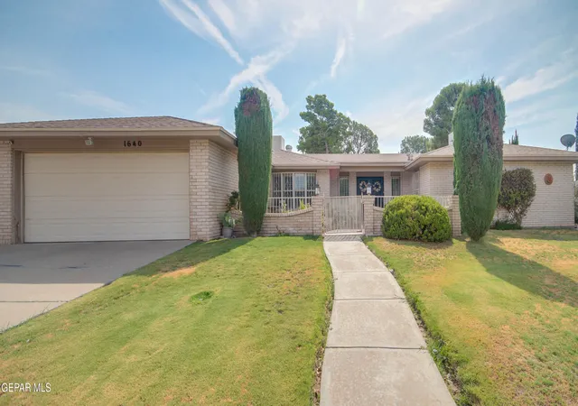 Photo 2 of Single family home for sale at 1640 Bessemer Dr, El Paso, TX 79936 | MLS# 949040 | Listing updated on 2026-08-07
