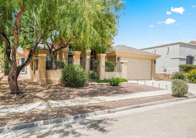 Photo 3 of Single family home for sale at 6713 Crucero Del Sol Ct, El Paso, TX 79911 | MLS# 948933 | Listing updated on 2026-09-16