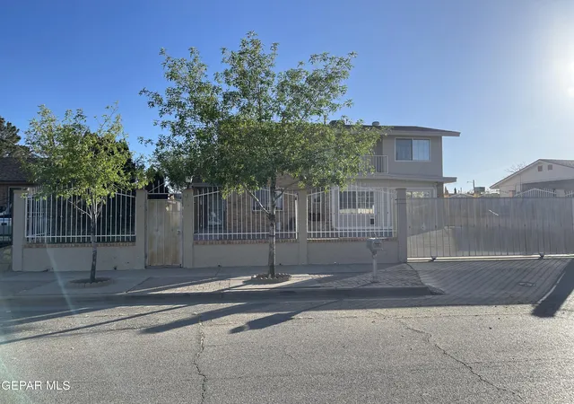 Photo 2 of Single family home for sale at 9420 Louvre Dr, El Paso, TX 79907 | MLS# 949119 | Listing updated on 2026-08-19