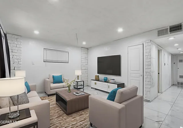 2nd image of 2704 Mckinley Ave, El Paso, TX 79930 | MLS# 948947