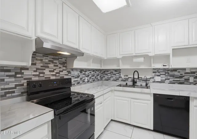 4th image of 2704 Mckinley Ave, El Paso, TX 79930 | MLS# 948947