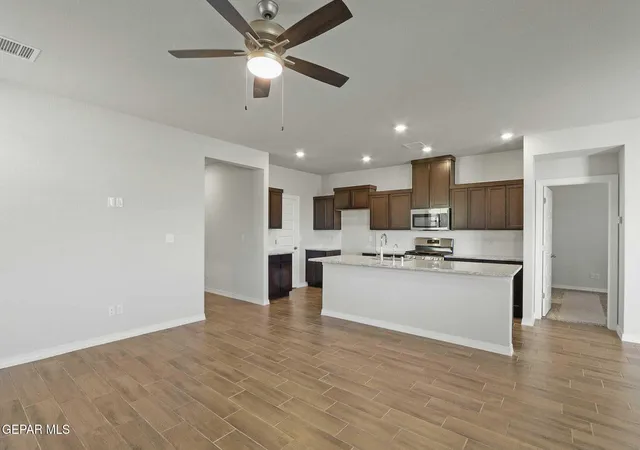 4th image of 14465 Desert Wind Dr, El Paso, TX 79928 | MLS# 948961
