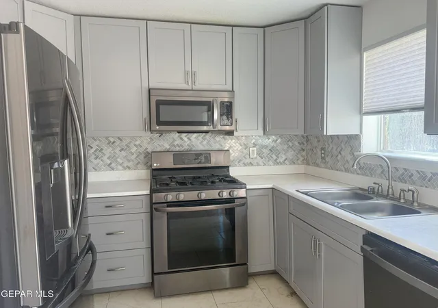 Photo 4 of Single family home for sale at 14101 Peter Noyes Dr, El Paso, TX 79928 | MLS# 948972 | Listing updated on 2026-10-03