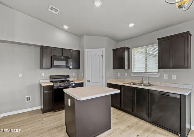 4th image of 14220 Star Cactus Ave, Horizon City, TX 79928 | MLS# 948981