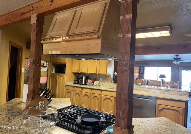 Photo 3 of Single family home for sale at 10132 Newcastle Dr, El Paso, TX 79924 | MLS# 949237 | Listing updated on 2026-09-16
