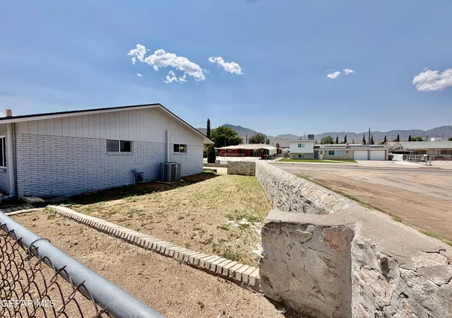 45th image of 10220 Bon Aire Dr, El Paso, TX 79924 | MLS# 949189