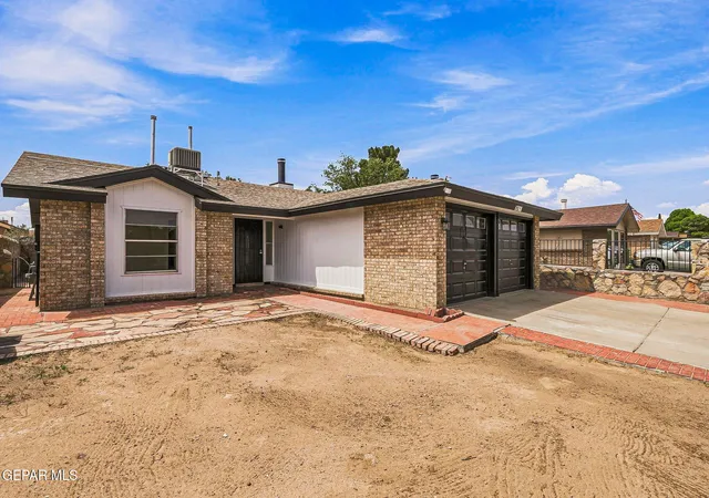 Photo 3 of Sale Pending at 1788 Victor Lopez Dr, El Paso, TX 79936 | MLS# 949382 | Listing updated on 2026-08-24