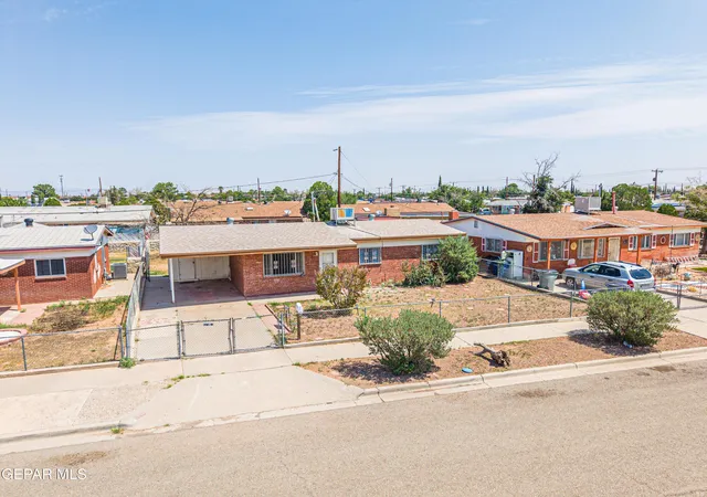 Photo 3 of Sale Pending at 5821 Vanguard Ct, El Paso, TX 79924 | MLS# 949071 | Listing updated on 2026-08-27