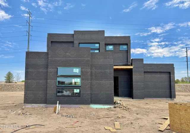 Photo 2 of Single family home for sale at 9717 Peaceful Valley E, Socorro, TX 79927 | MLS# 949648 | Listing updated on 2026-08-19