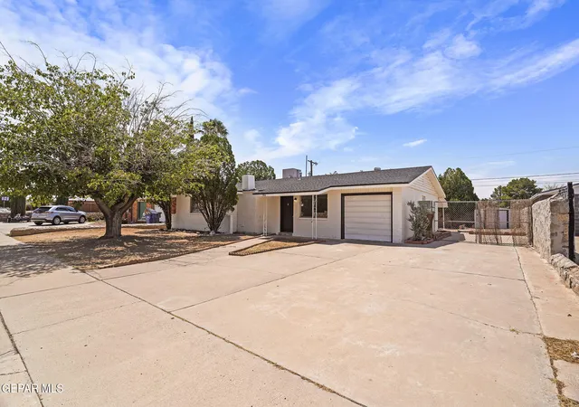 Photo 3 of Sale Pending at 5814 Galaxie Dr, El Paso, TX 79924 | MLS# 949073 | Listing updated on 2026-08-17