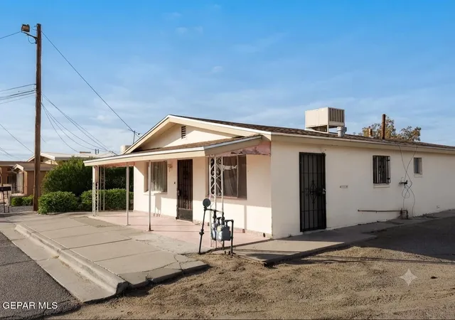 1st image of 708 E Washington St, Anthony, TX 79821 | MLS# 949102