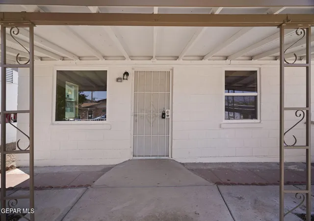 Photo 3 of Single family home for sale at 6432 Shirley Ave, El Paso, TX 79905 | MLS# 949142 | Listing updated on 2026-08-19