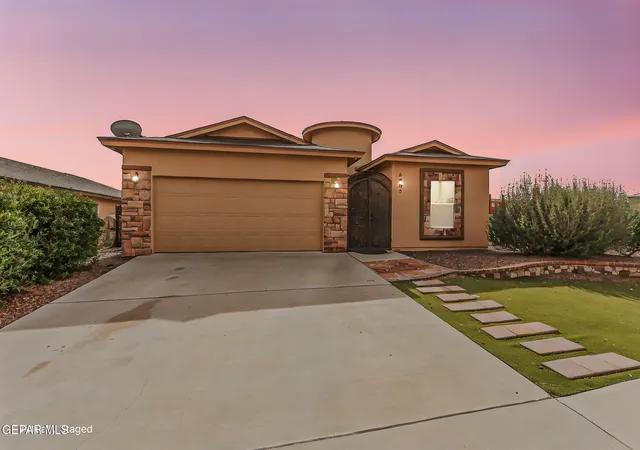 Photo 3 of Single family home for sale at 5905 Megan St, Santa Teresa, NM 88008 | MLS# 949147 | Listing updated on 2026-09-14