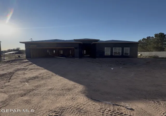 Photo 3 of Single family home for sale at 391 Flor Bonita Ave, Socorro, TX 79927 | MLS# 949198 | Listing updated on 2026-08-17